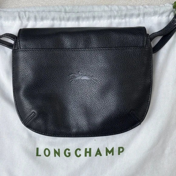 Longchamp Le Foulonne
Black Pebbled Leather Crossbody Saddle Bag - Picture 3 of 4